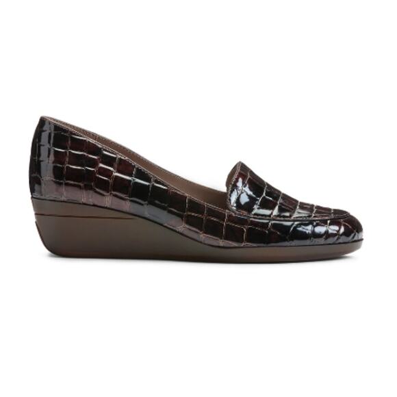 NWOT Aerosoles Size 9.5 Brown Embossed Leather Wedge Loafer Work Closed Toe - Picture 1 of 12